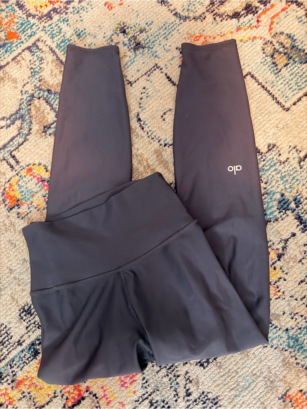 alo yoga leggings